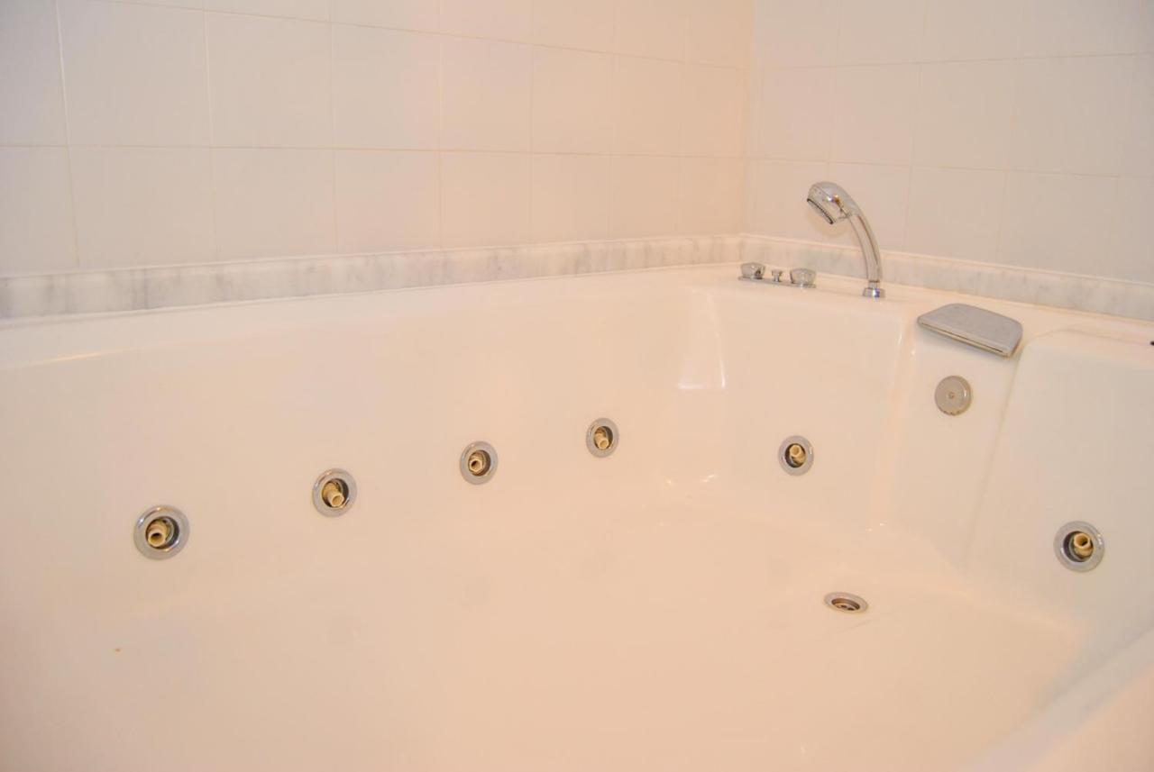 Hotel Reigosa ポンテベドラ エクステリア 写真