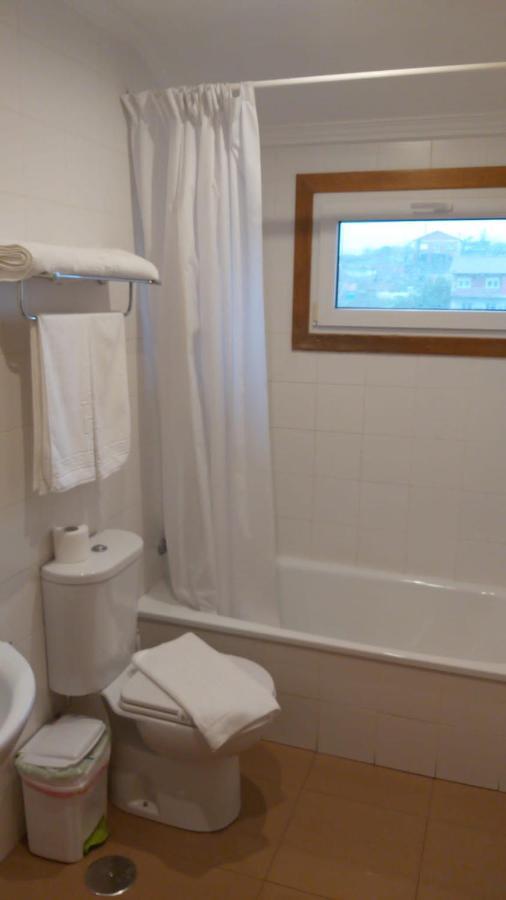 Hotel Reigosa ポンテベドラ エクステリア 写真