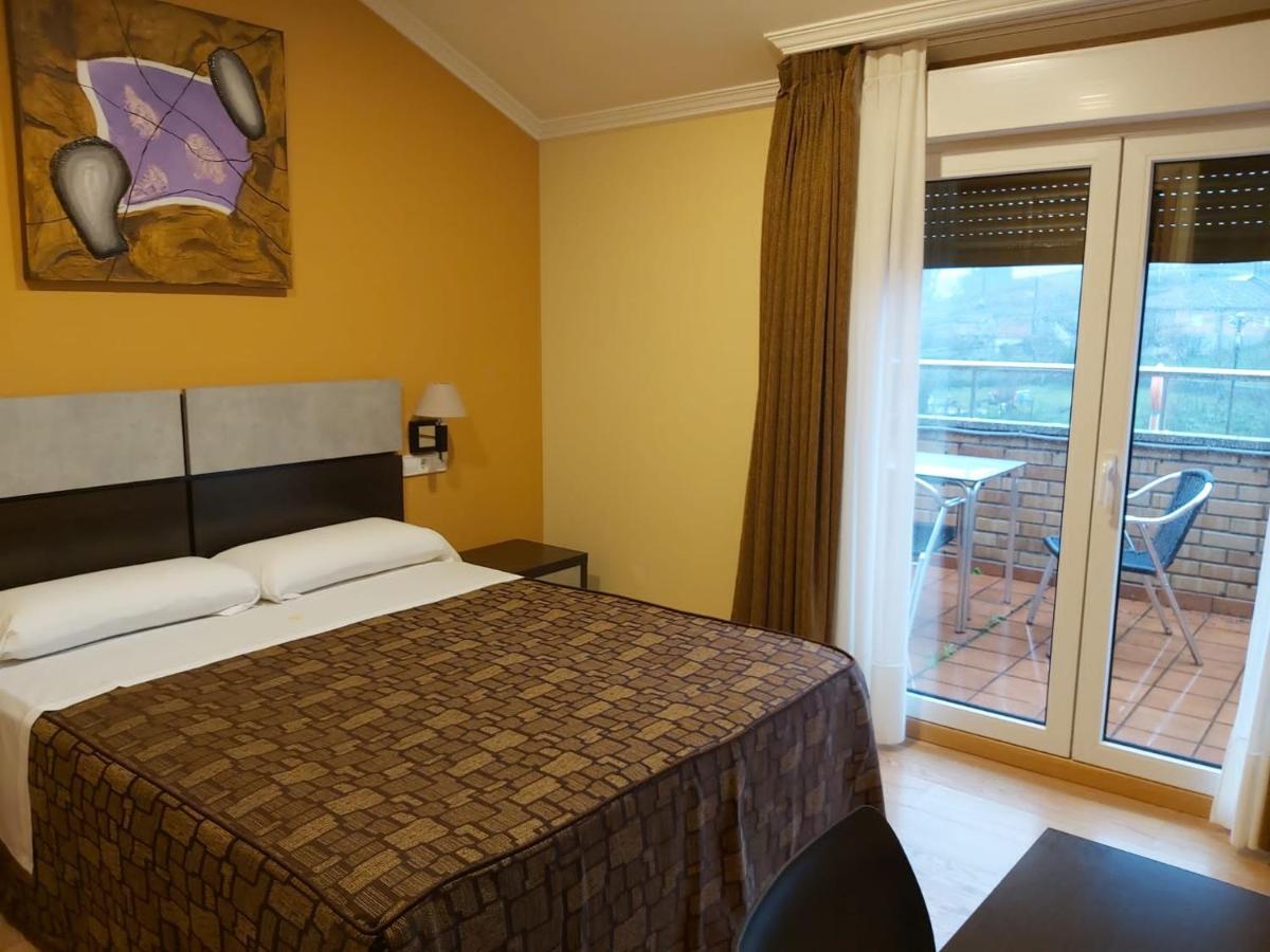 Hotel Reigosa ポンテベドラ エクステリア 写真