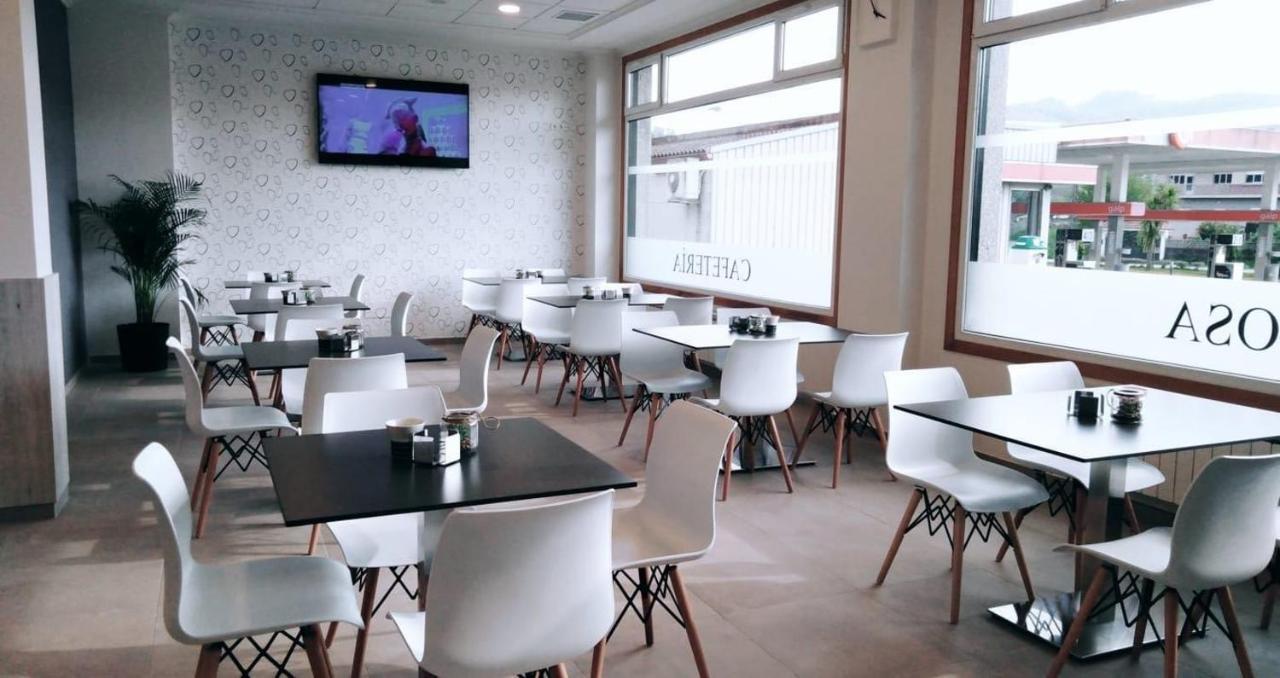 Hotel Reigosa ポンテベドラ エクステリア 写真